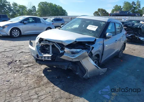 2018 Nissan Kicks Sv из США, поврежденный, VIN 3N1CP5CU1JL525189